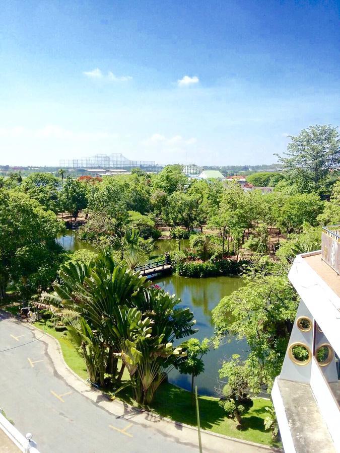 Hermitage Hotel Korat-Sha Nakhonratchasima Exterior foto
